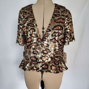 NEW Show Me Your Mumu Top Women's Medium Cheetah Animal Print Sequin V Neck